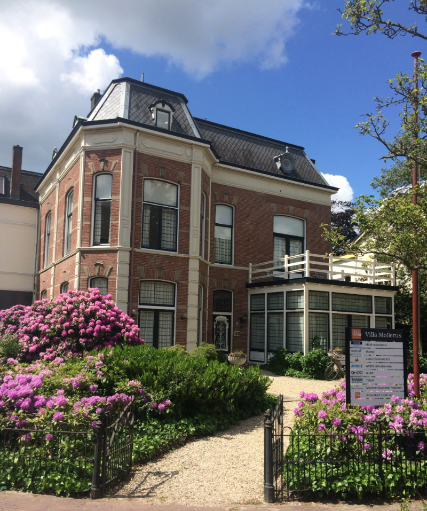 Villa Mollerus (zomer)